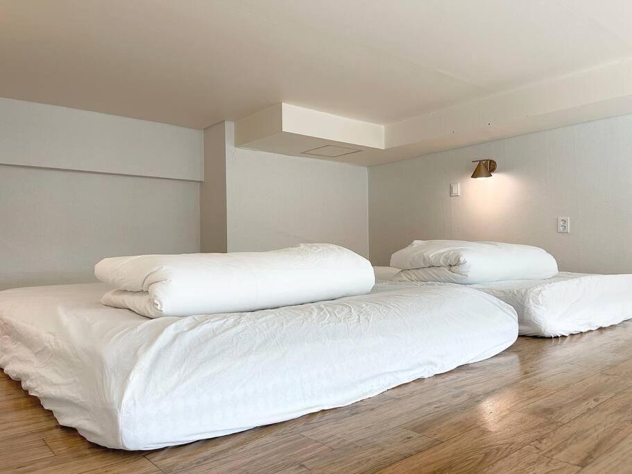 Modern Loft Hongdae Apartemen