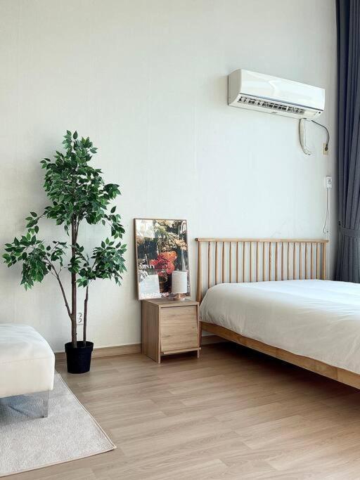 Apartemen Modern Loft Hongdae *